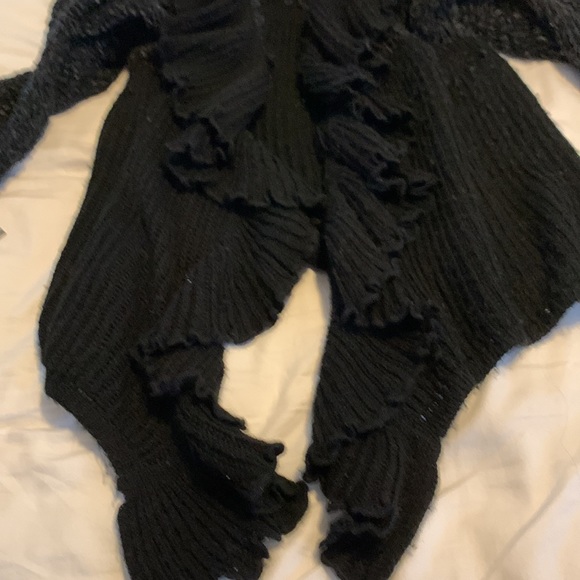 Melanie Lyne Sweater,  Black, long sleeves, high low length, L. - Picture 7 of 11